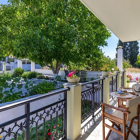 Casa Mia - 5 Min From Stafilos Beach Skopelos Town Exterior photo